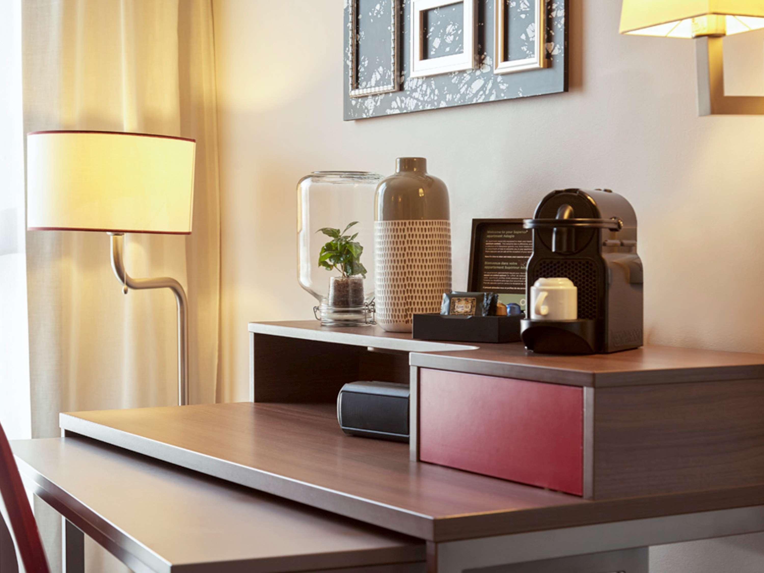 Adagio Centre Aparthotel 4*