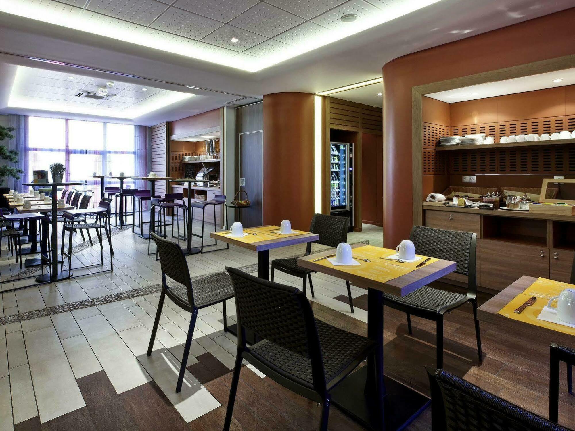 Adagio Centre Aparthotel 4*